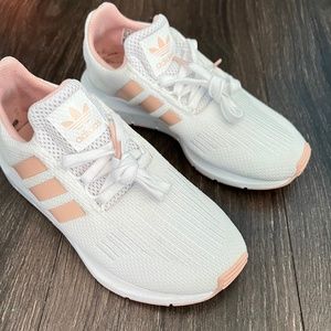 Adidas Running Shoes Size 5.5